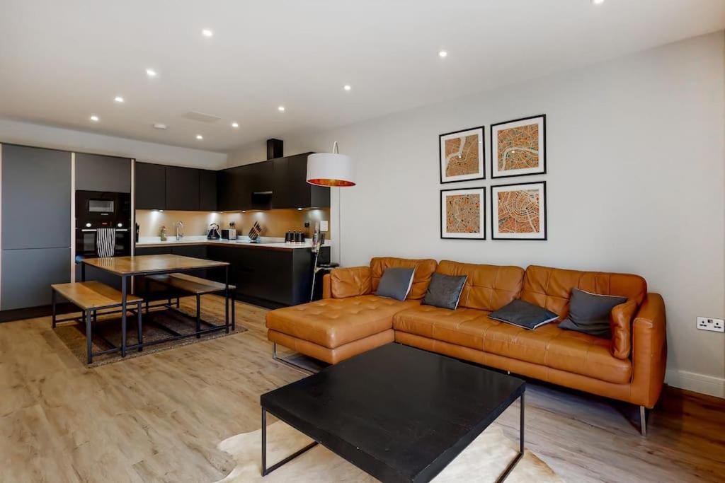 Stylish 2Bed Flat 10Min To Wimbledon Tennis Courts London Exteriör bild